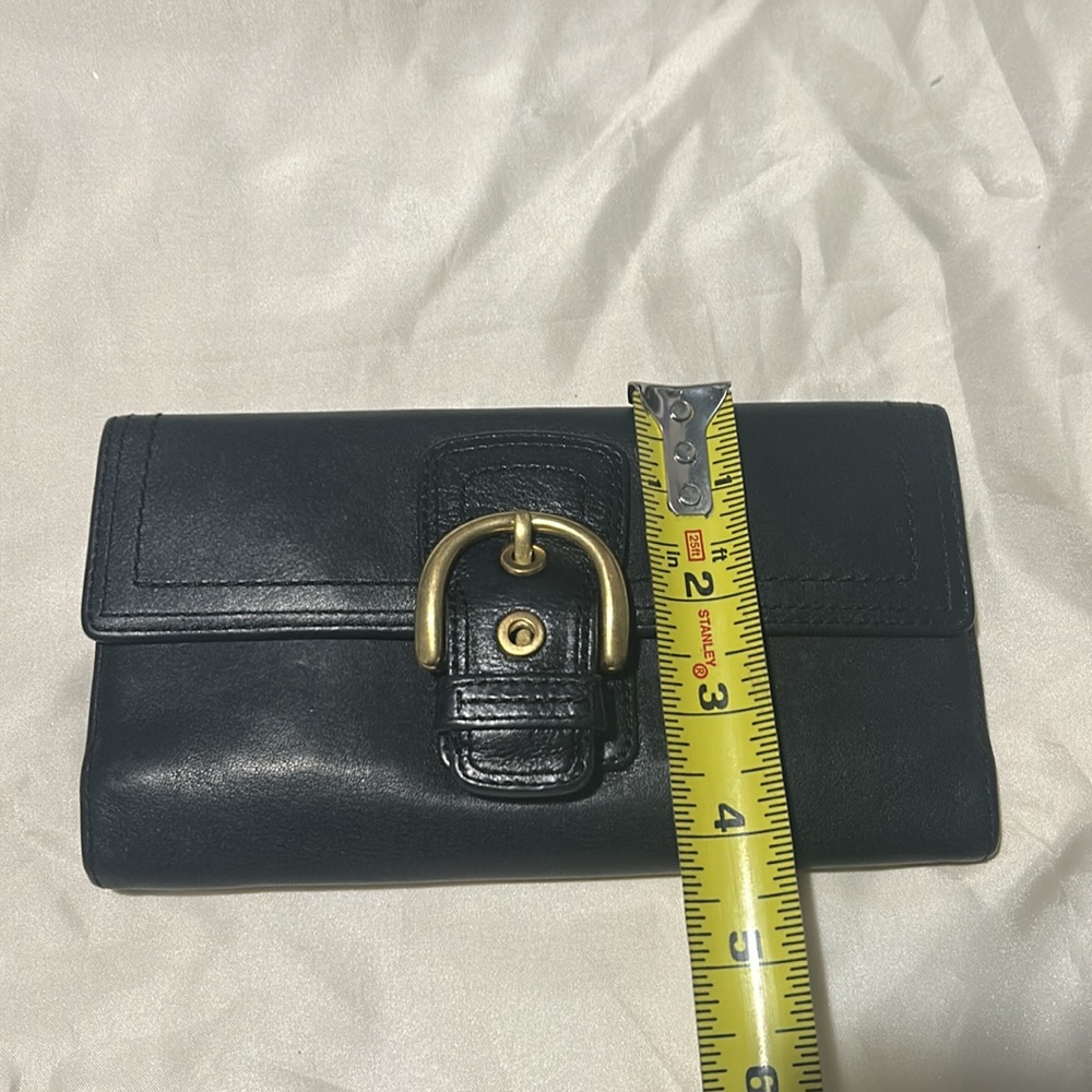 Coach Black Leather three fold wallet with Gold Buckle - Picture 8 of 10